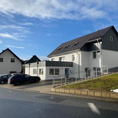 Ferienwohnung Im Resi Gesundheitszentrum Фройденберг Екстериор снимка