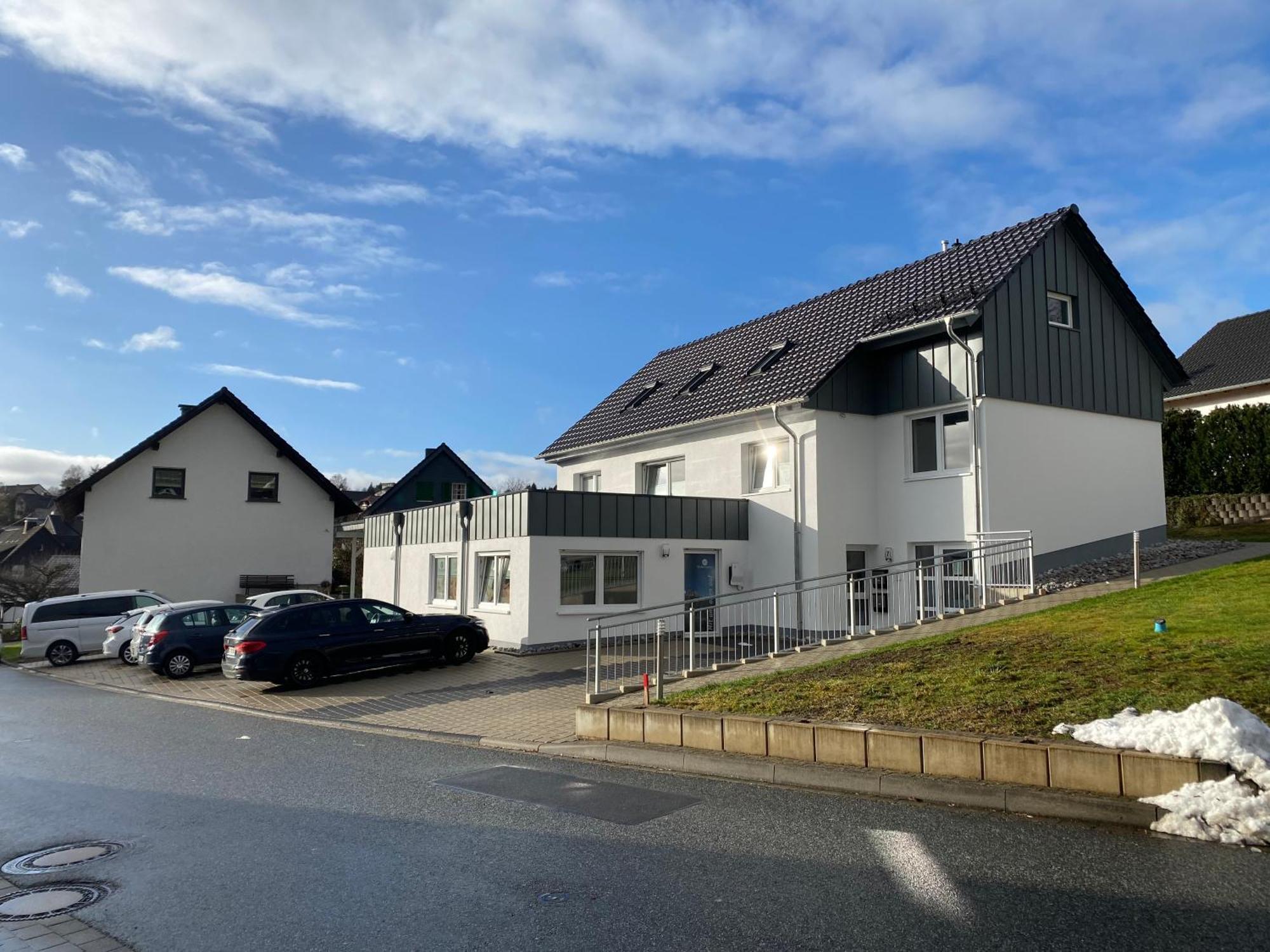 Ferienwohnung Im Resi Gesundheitszentrum Фройденберг Екстериор снимка