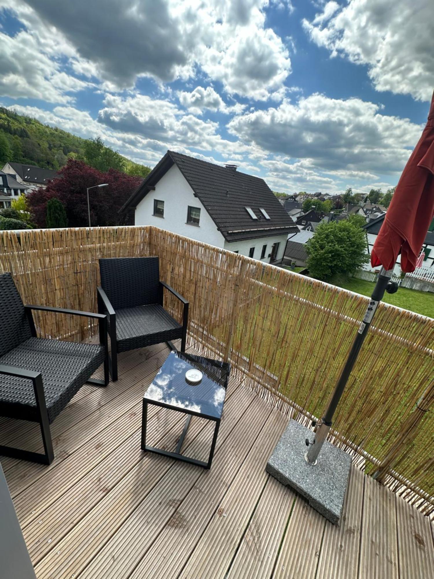 Ferienwohnung Im Resi Gesundheitszentrum Фройденберг Екстериор снимка